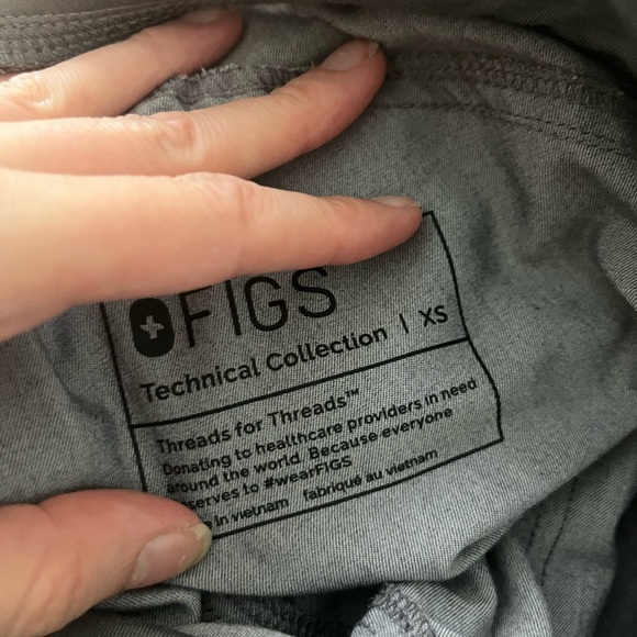 Figs graphite scrub set xs kade cargo and casma top - Picture 2 of 7
